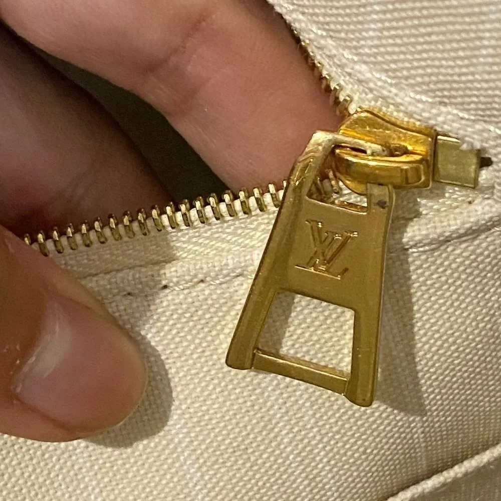 LOUIS VUITTON Monogram Giant By The Pool Onthego GM Blue